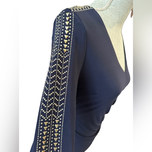 Guess stretch dress with appliqué detail - Picture 1 of 3